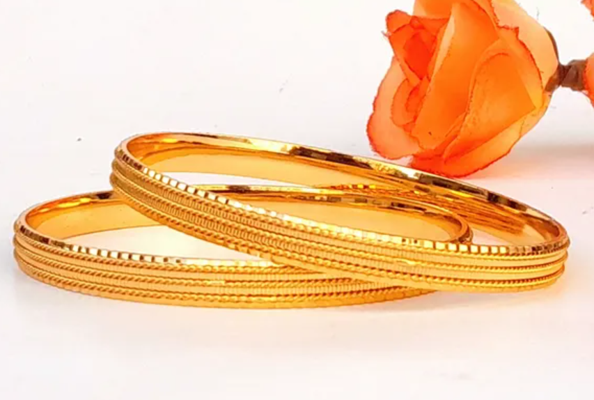 Coated 18K Gold Bracelet for Women: A Symbol of Elegance